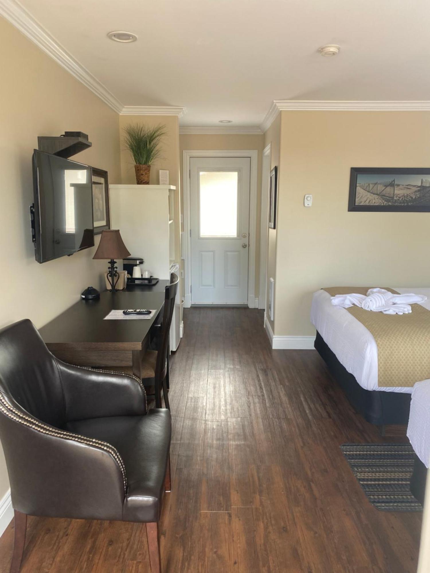 סאמרסייד Sunny Isle Motel מראה חיצוני תמונה