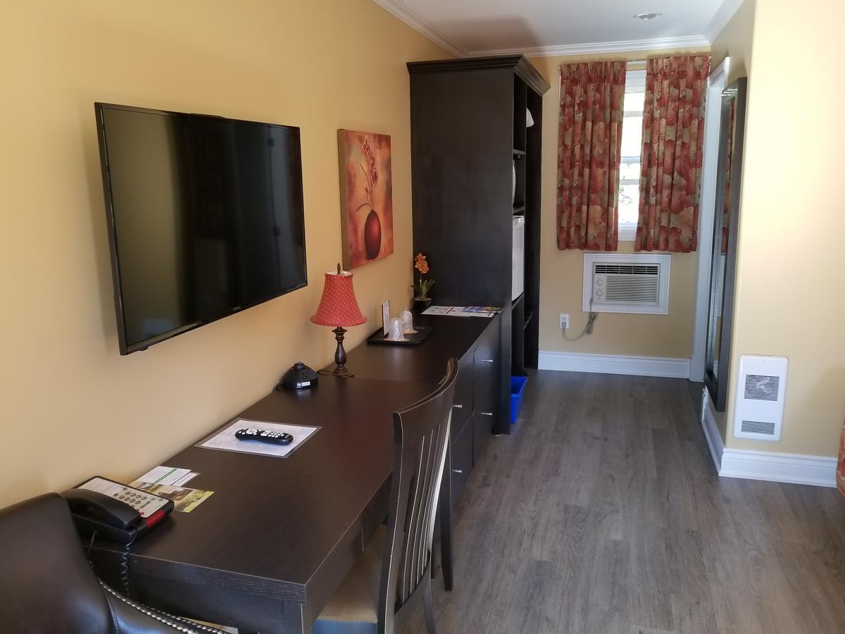 סאמרסייד Sunny Isle Motel מראה חיצוני תמונה